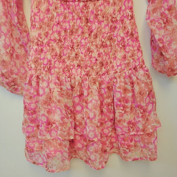 Vero Moda Ducte Smocked Floral Geranium Pink Size XS Mini Dress - Picture 3 of 8